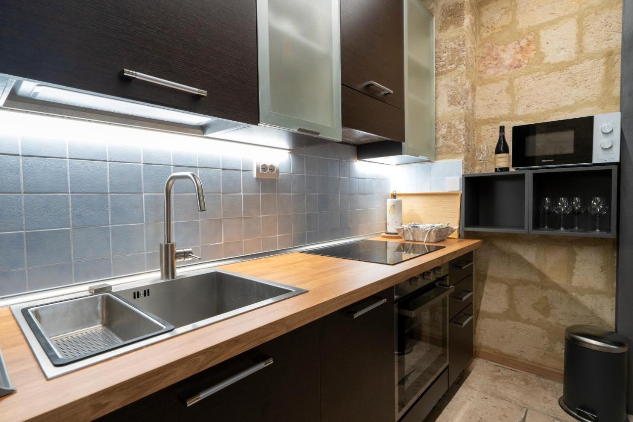 Stazione & Politecnico Stylish Apt With Netflix Bari Exterior foto