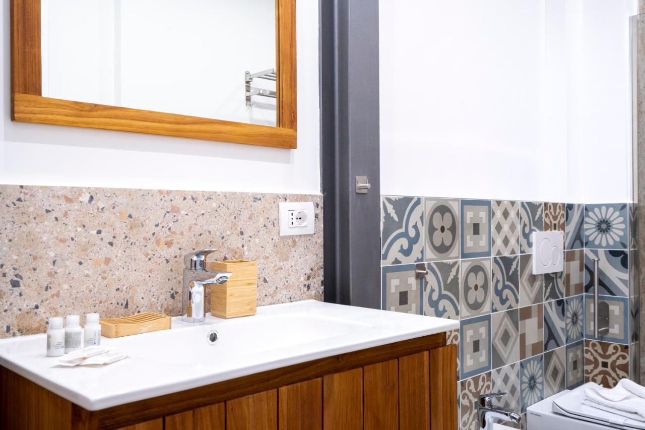 Stazione & Politecnico Stylish Apt With Netflix Bari Exterior foto